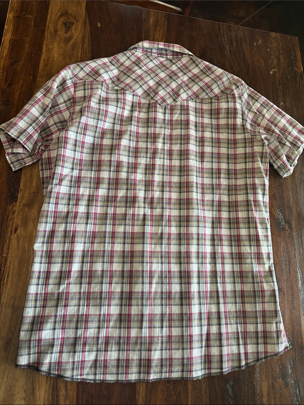 Wrangler Short-Sleeve Plaid Button-Down Shirt in Red and Cream - Picture 6 of 6